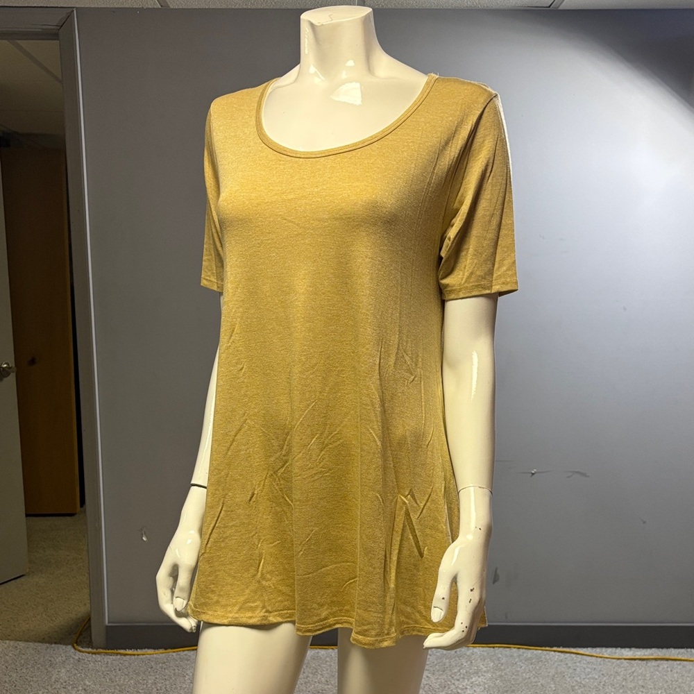 LuLaRoe Women's Mustard color Top size S